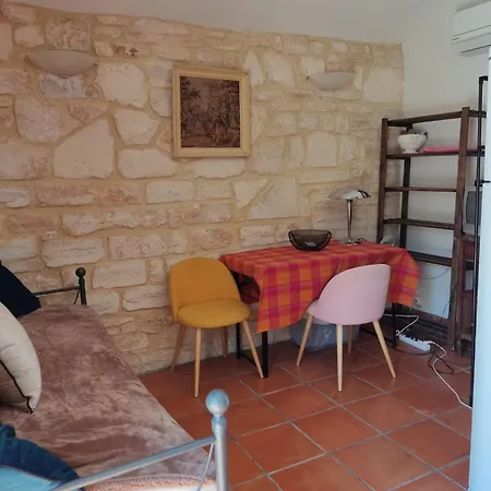 Ardeche Les Cigales, Laurier